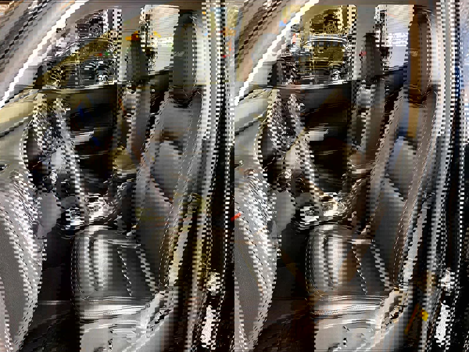 Used 2019 Chevrolet Colorado ZR2 w/ ZR2 Midnight Special Edition image 10