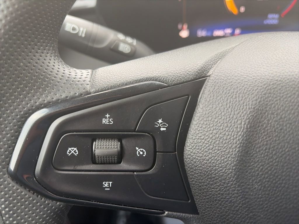 Used 2025 Chevrolet TrailBlazer LT image 17