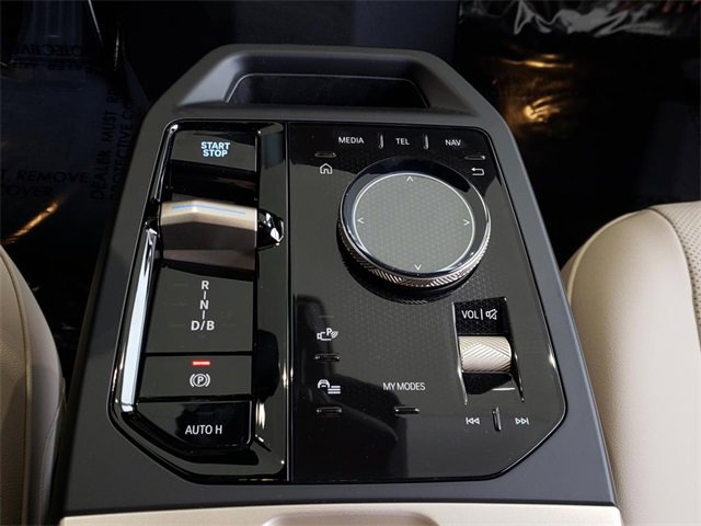 New 2026 BMW iX xDrive45 image 24