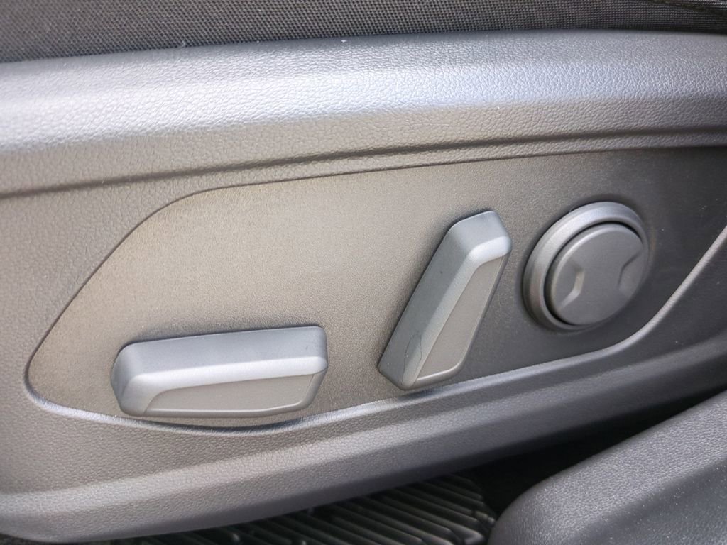 New 2025 Hyundai Tucson Limited image 18