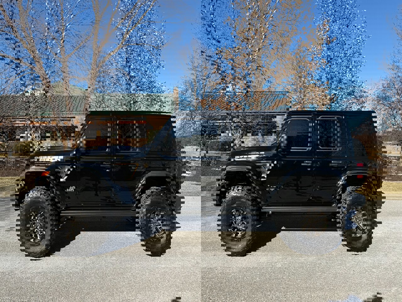 Used 2024 Jeep Wrangler Unlimited Rubicon 392 image 2