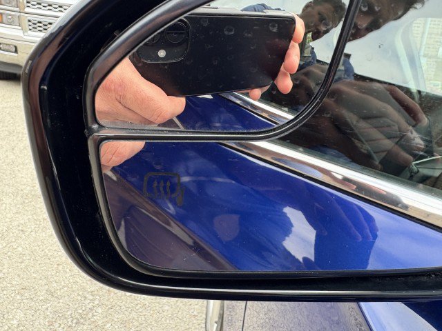 Used 2015 Ford Fusion SE w/ Equipment Group 201A image 10