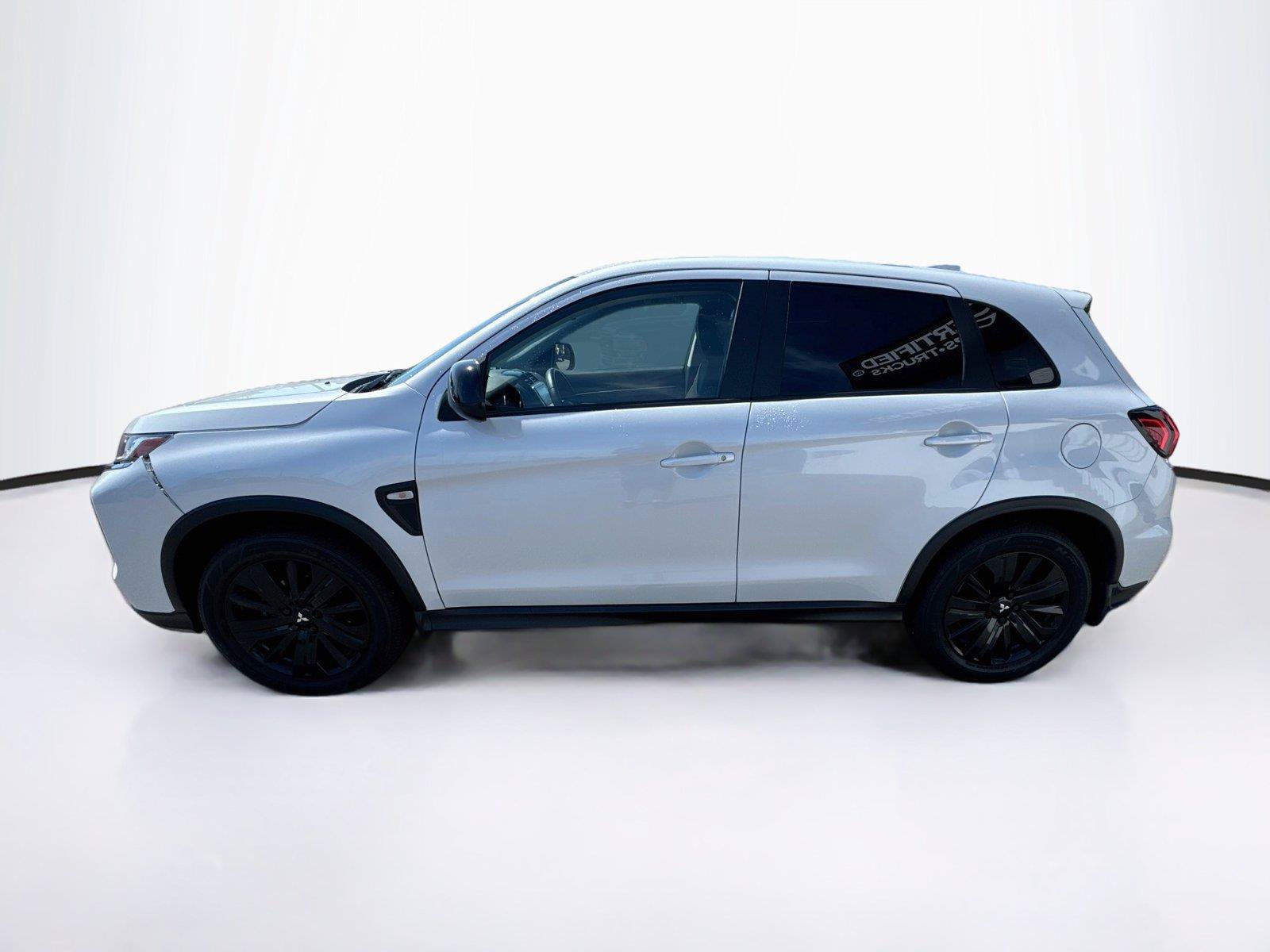 Used 2025 Mitsubishi Outlander Sport AWD image 2