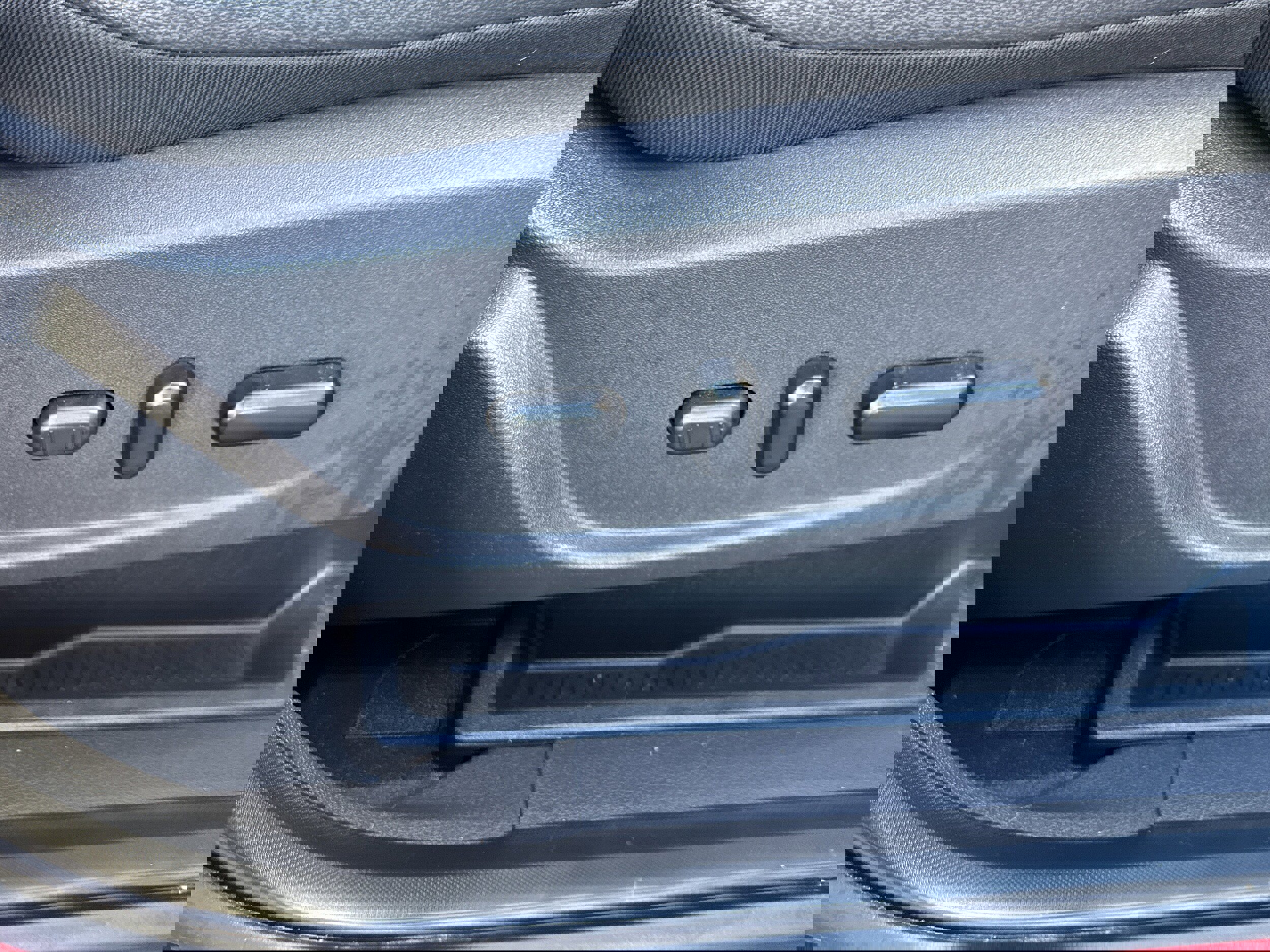 Used 2019 Ford Escape Titanium w/ U9j03 - Titanium Tow Package image 15