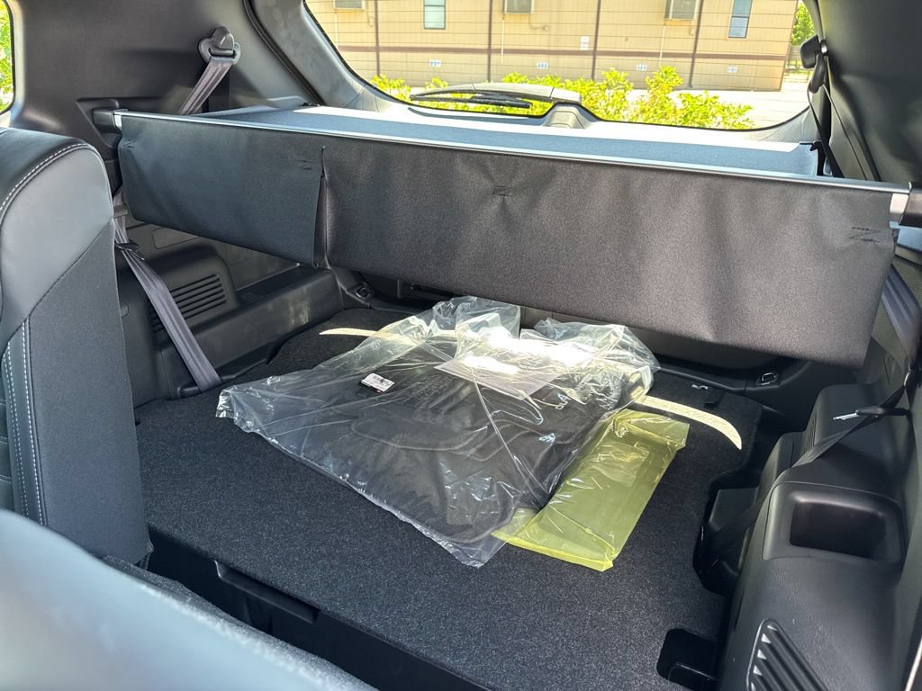 New 2026 Mitsubishi Outlander LE FWD image 32