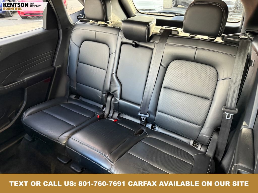 Used 2025 Ford Escape Platinum image 29