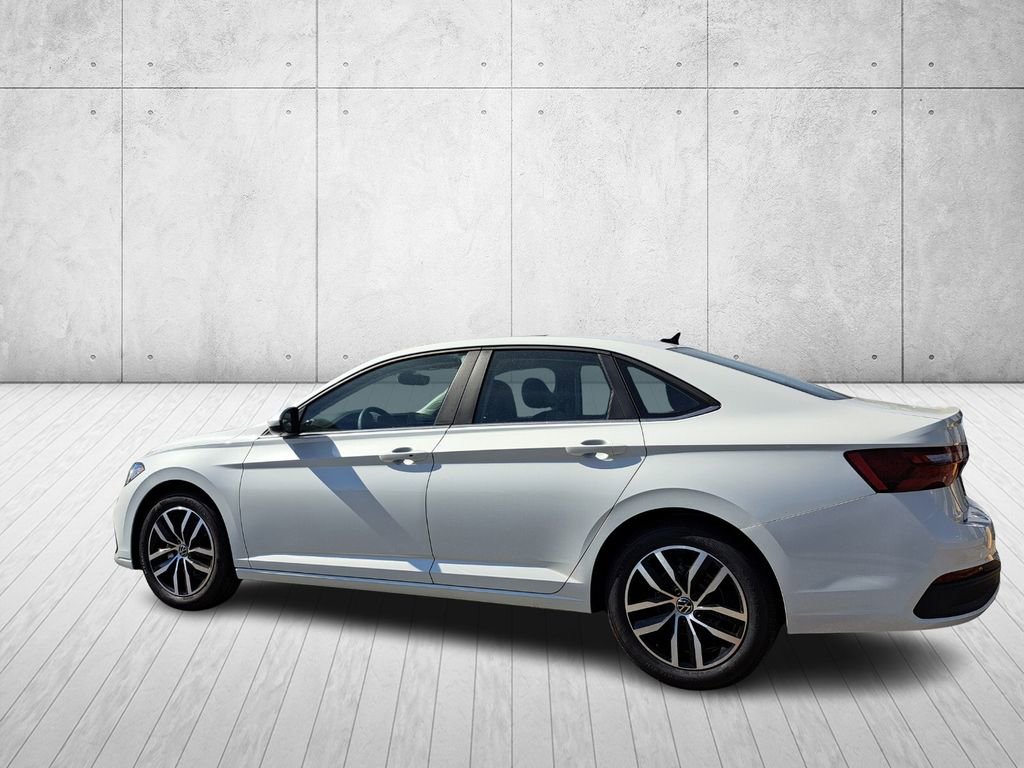 New 2026 Volkswagen Jetta SE image 7