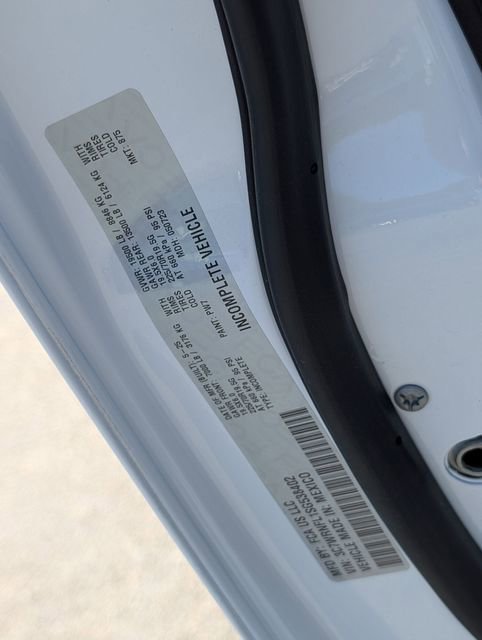 Used 2025 RAM 5500 Tradesman AWD/4WD image 32