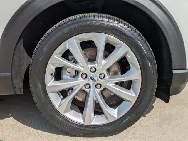Used 2022 Ford Explorer Platinum w/ Technology Package image 11