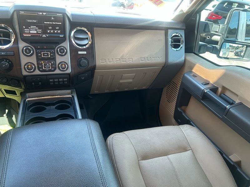 Used 2015 Ford F250 Lariat w/ Lariat Interior Package AWD/4WD image 15