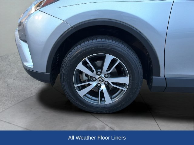 Used 2018 Toyota RAV4 XLE w/ Plus Extra Value Package AWD/4WD image 27