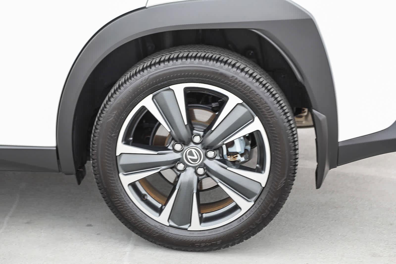 Used 2025 Lexus UX 300h FWD image 11