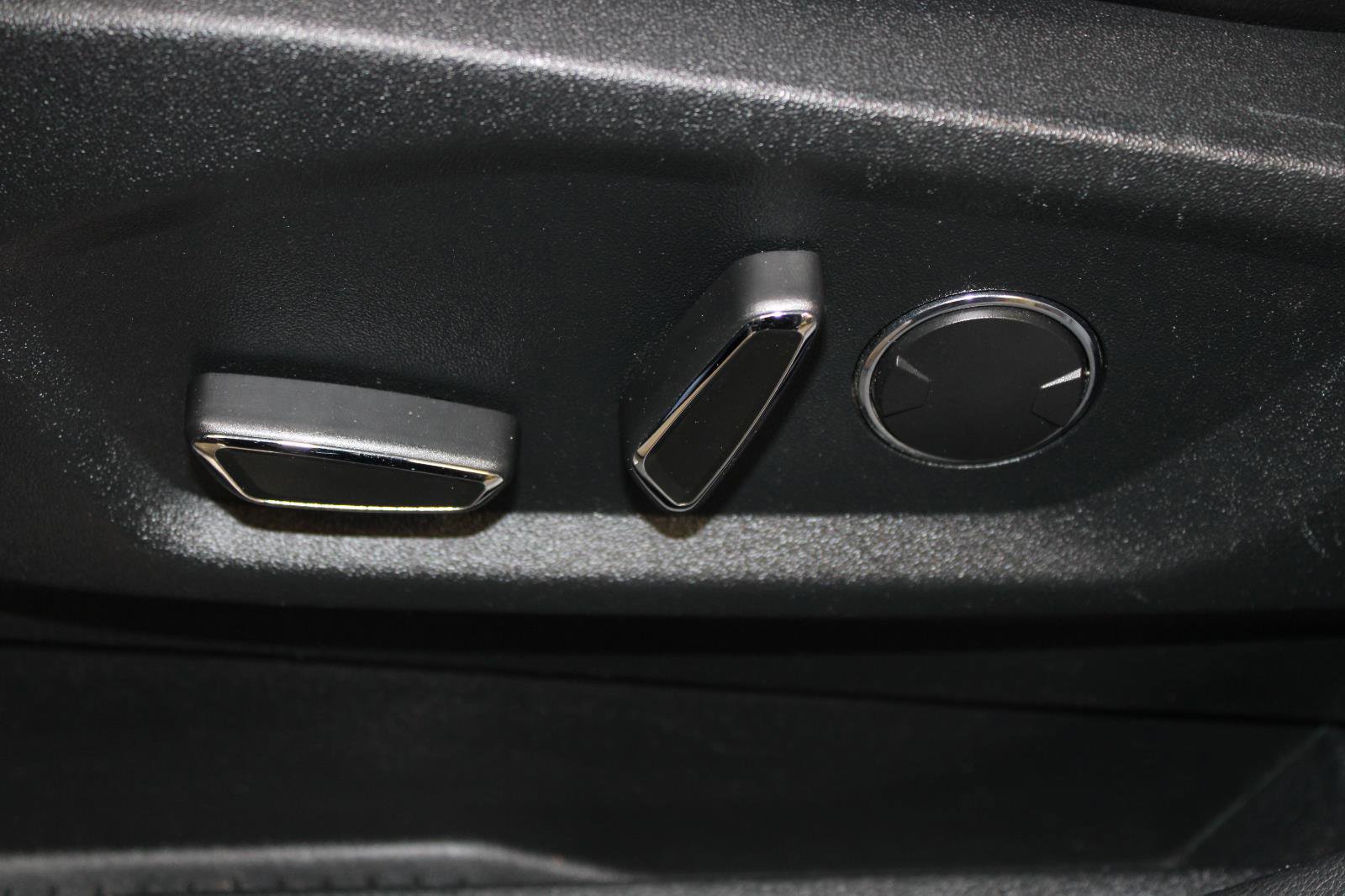 Used 2017 Ford Edge Titanium image 34