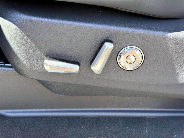 New 2025 Lincoln Navigator L Reserve image 15