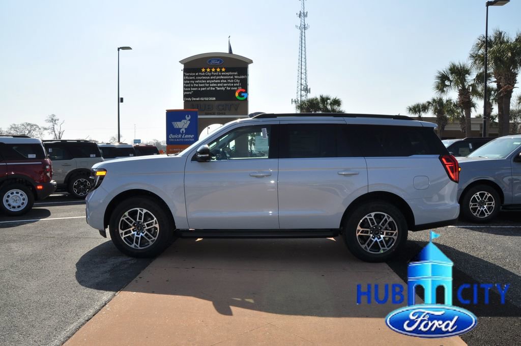New 2026 Ford Expedition Active RWD image 2