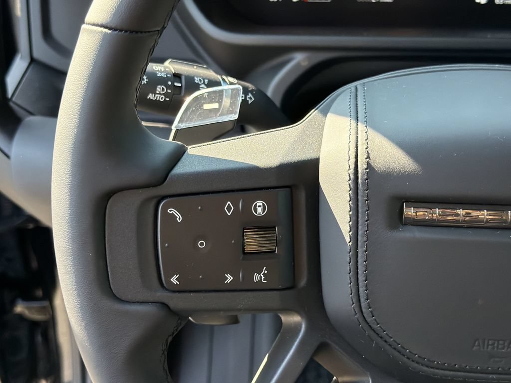 New 2026 Land Rover Defender 110 OCTA AWD/4WD image 22