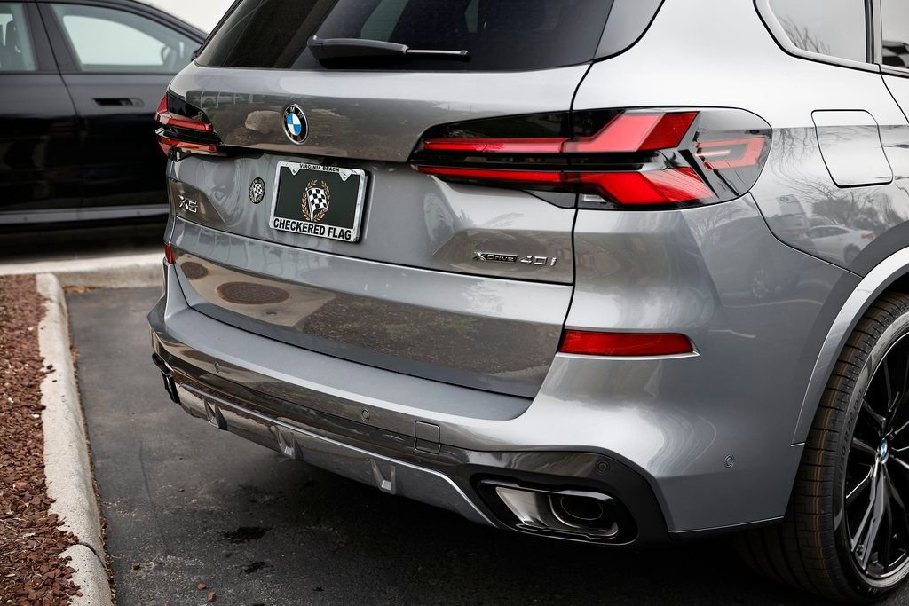 New 2026 BMW X5 xDrive40i w/ M Sport Package image 8