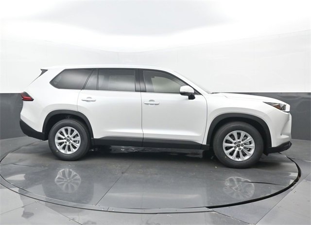 New 2026 Toyota Grand Highlander XLE image 2