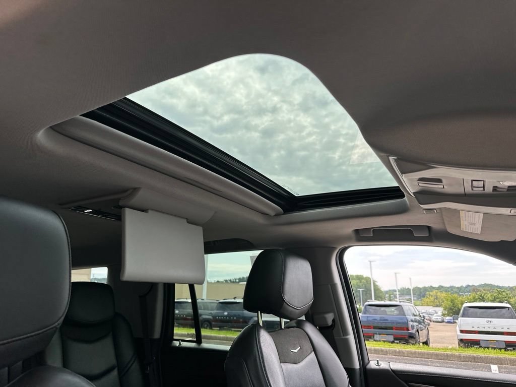 Used 2020 Cadillac Escalade Luxury AWD/4WD image 29