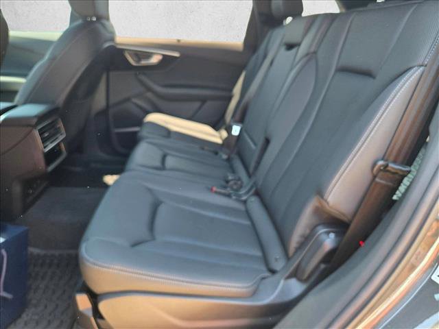 Used 2025 Audi Q7 3.0T Premium Plus AWD/4WD image 18