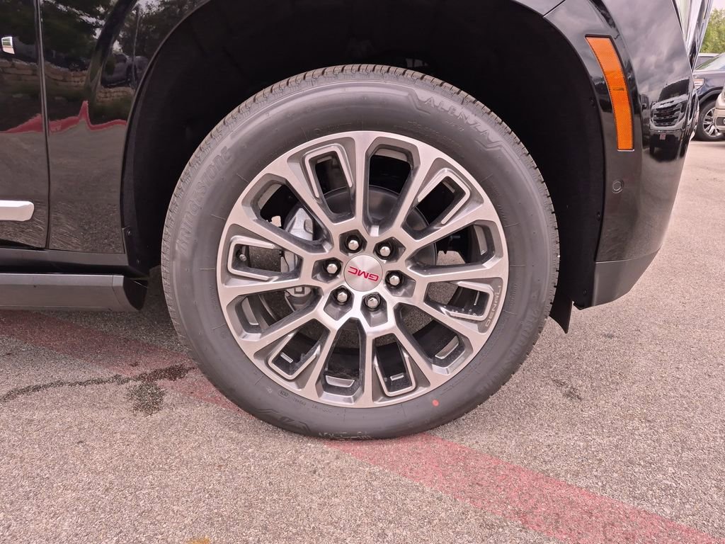New 2026 GMC Yukon XL Denali w/ Sun & Power Step Package AWD/4WD image 22