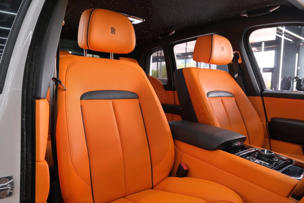Used 2021 Rolls-Royce Cullinan AWD/4WD image 22