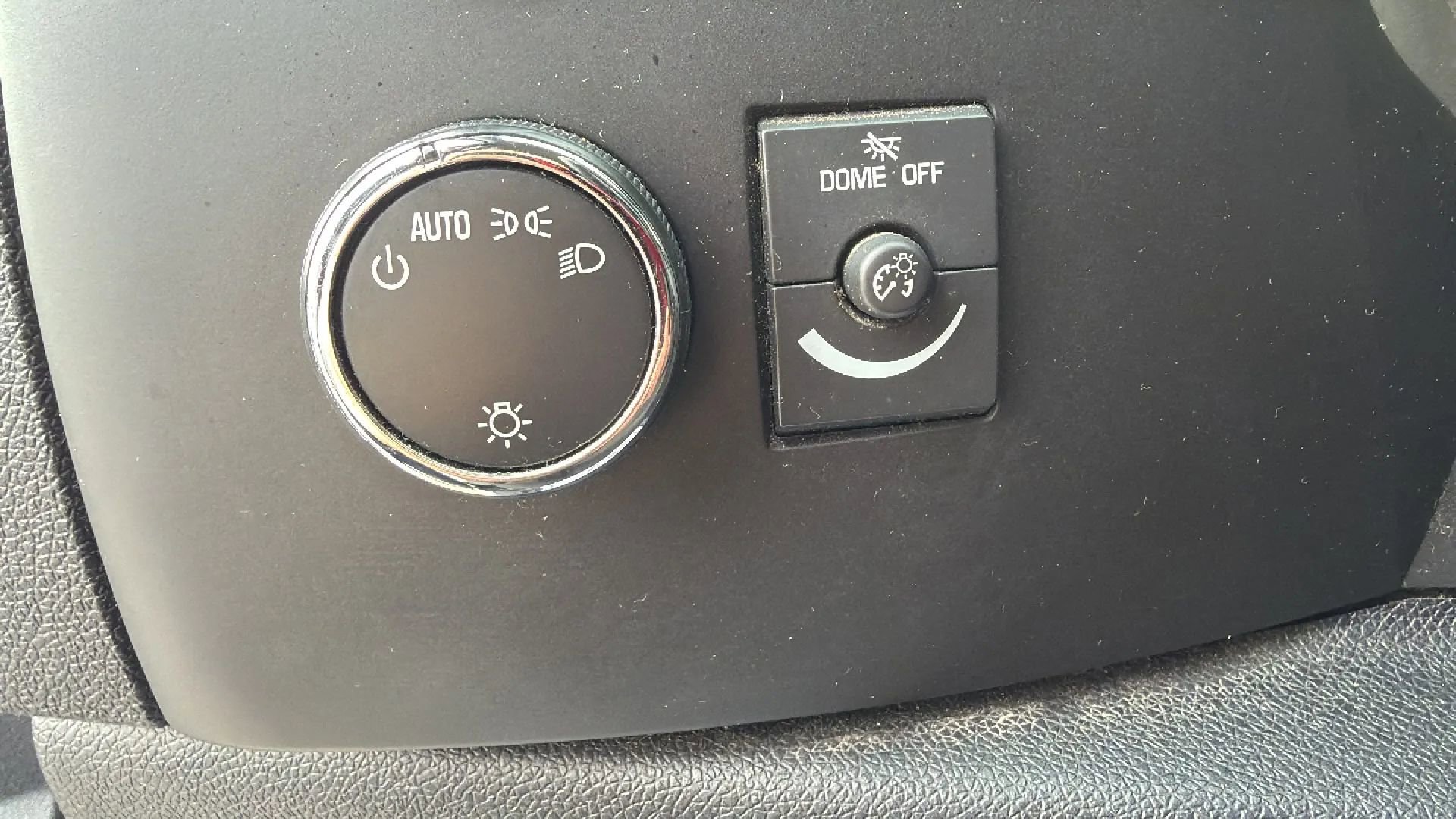 Used 2010 Chevrolet Silverado 1500 LT w/ Power Pack Plus image 19