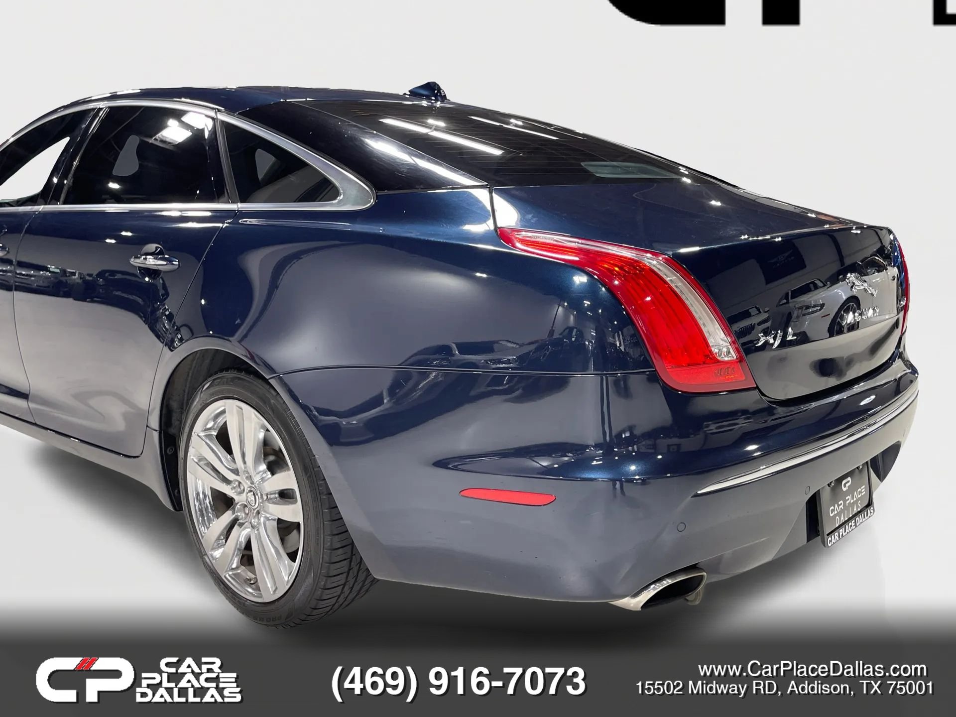 Used 2013 Jaguar XJ L Portfolio RWD image 10