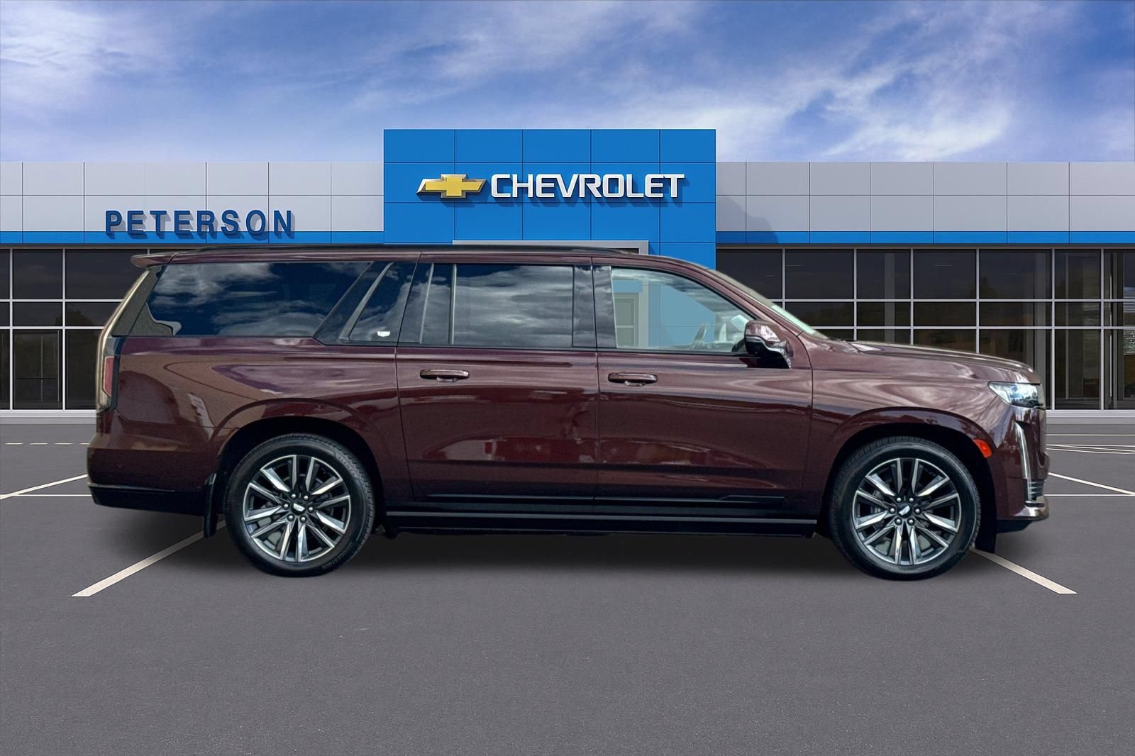 Certified 2022 Cadillac Escalade ESV Sport Platinum AWD/4WD image 3