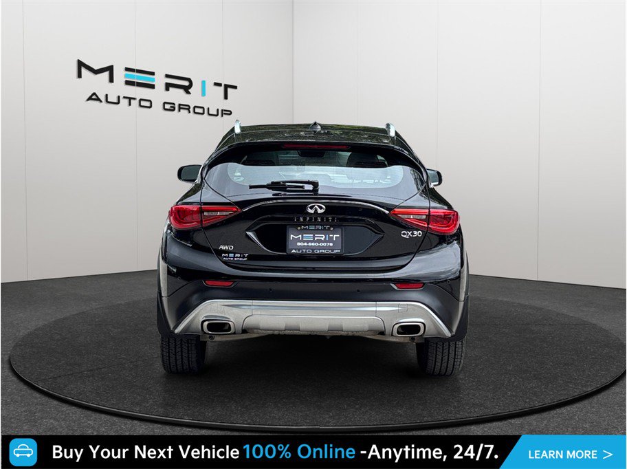 Used 2017 INFINITI QX30 Premium w/ Technology Package AWD/4WD image 8