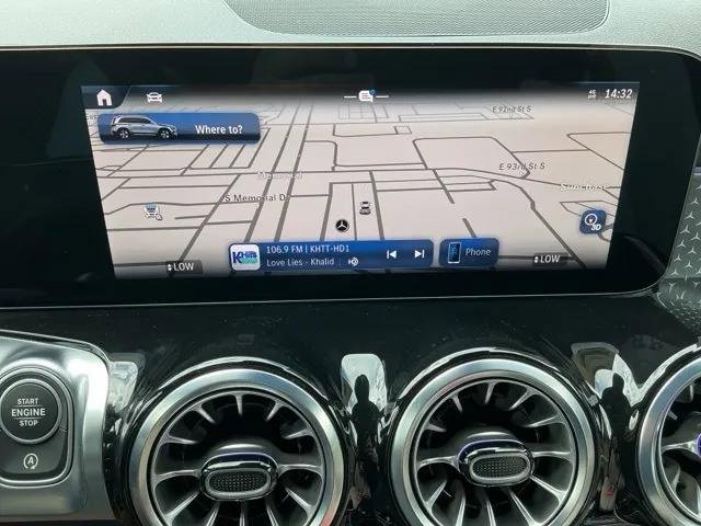 New 2025 Mercedes-Benz GLB 250 image 28