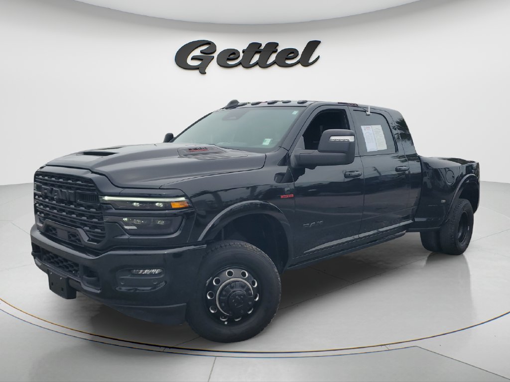Used 2025 RAM 3500 Limited AWD/4WD image 1