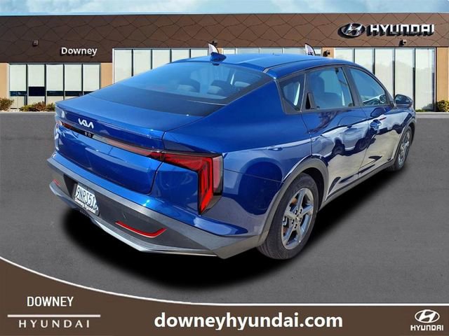 Used 2025 Kia K4 LXS image 3