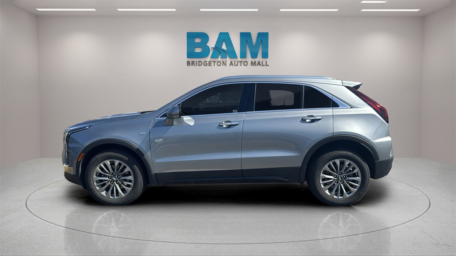 Used 2024 Cadillac XT4 Premium Luxury image 5