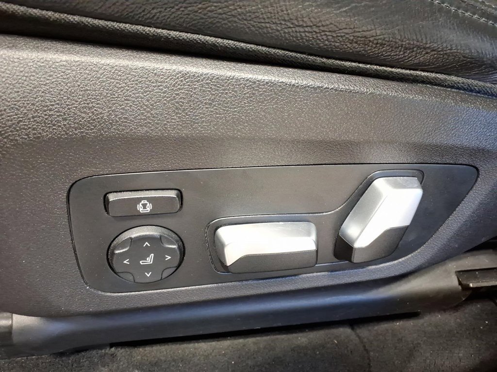 Used 2021 BMW X3 xDrive30i AWD/4WD image 19