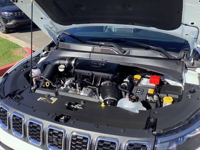 Used 2025 Jeep Compass Latitude w/ Convenience Group image 42