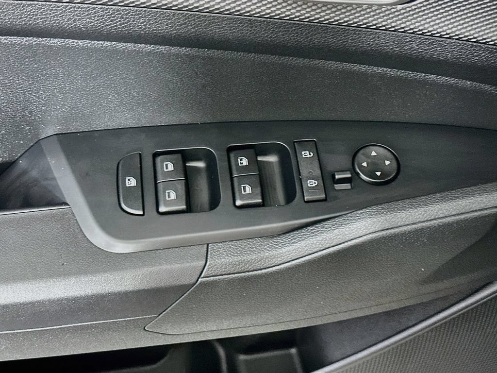 Used 2025 Kia Sportage LX FWD image 18
