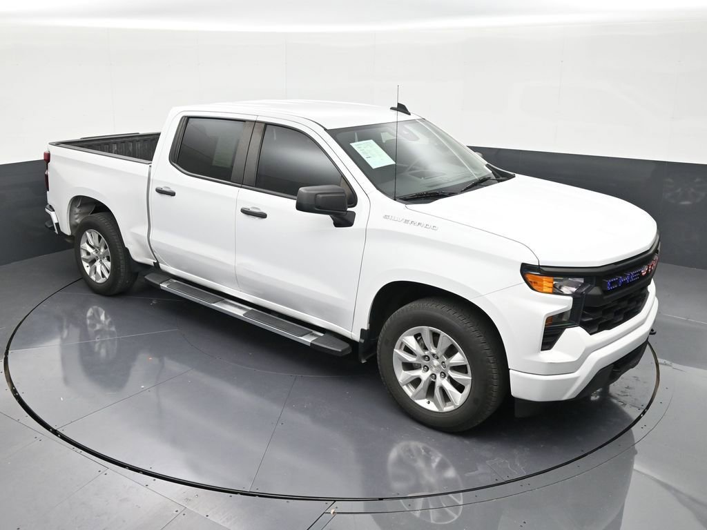 Used 2023 Chevrolet Silverado 1500 Custom image 18