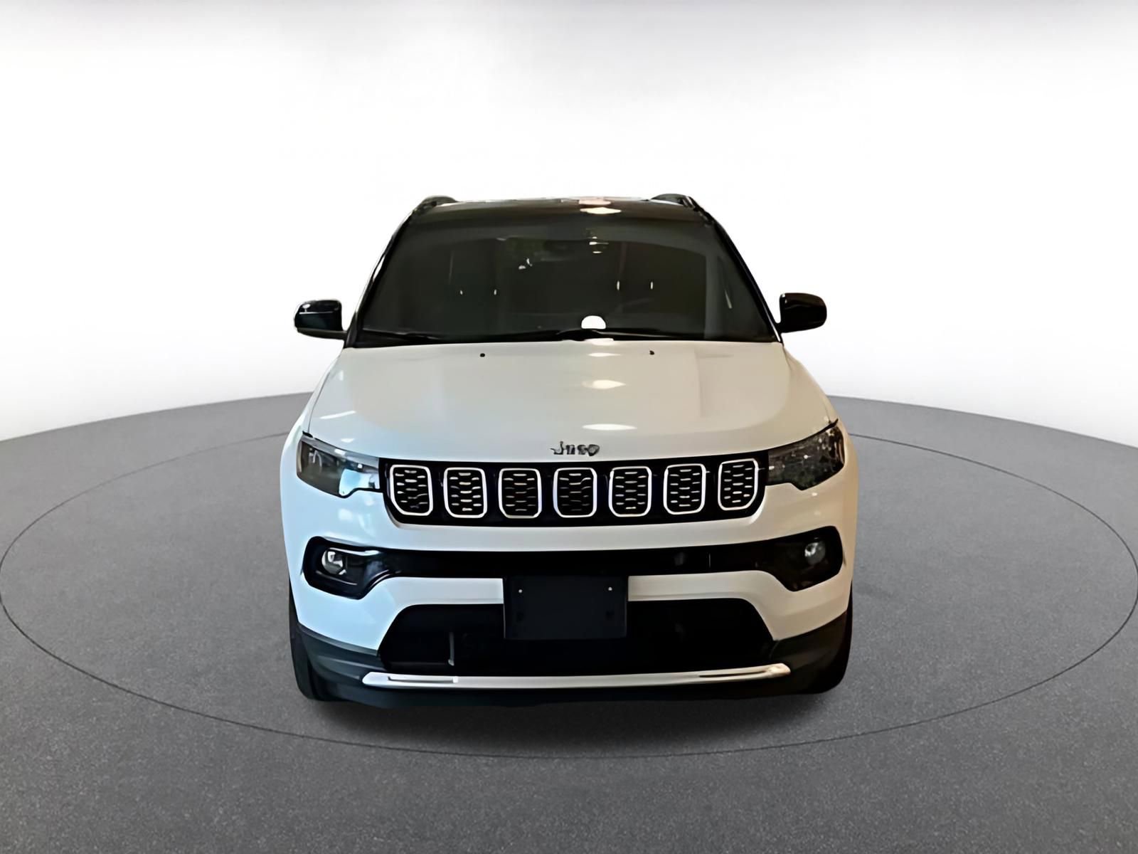 Used 2025 Jeep Compass Limited AWD/4WD image 11