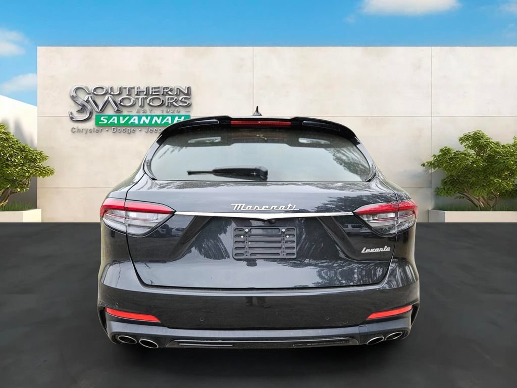 Used 2023 Maserati Levante Modena AWD/4WD image 4