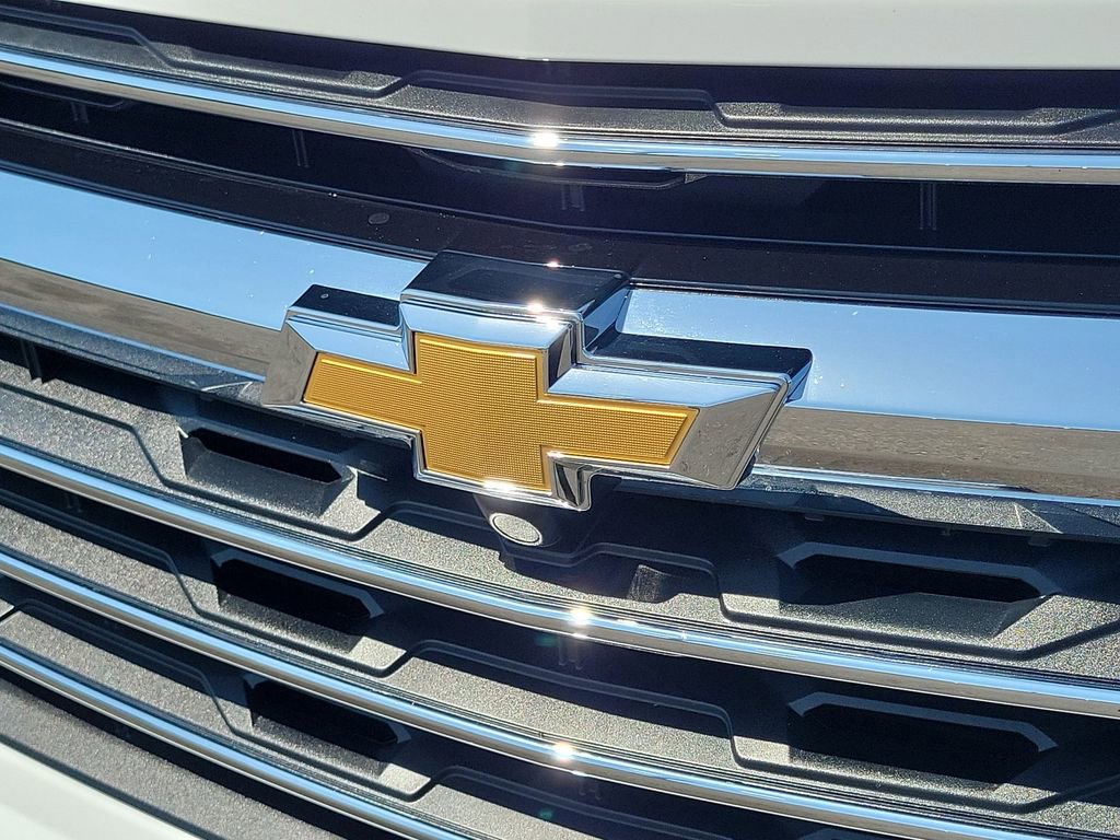 Used 2026 Chevrolet Traverse LT FWD image 29