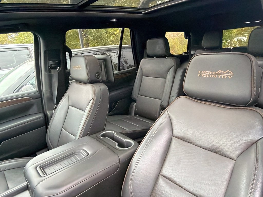 Used 2021 Chevrolet Tahoe High Country w/ Premium Package AWD/4WD image 9