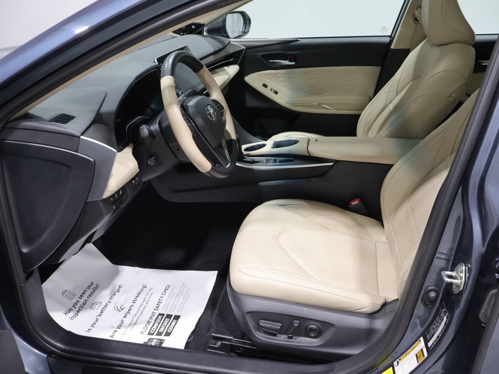 Used 2020 Toyota Avalon Limited w/ All Weather Liner Package FWD image 10