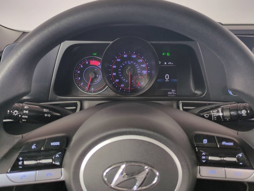 Used 2023 Hyundai Elantra SEL FWD image 30
