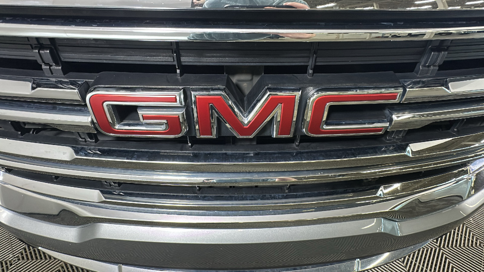 Used 2023 GMC Acadia SLE w/ Driver Convenience Package AWD/4WD image 10