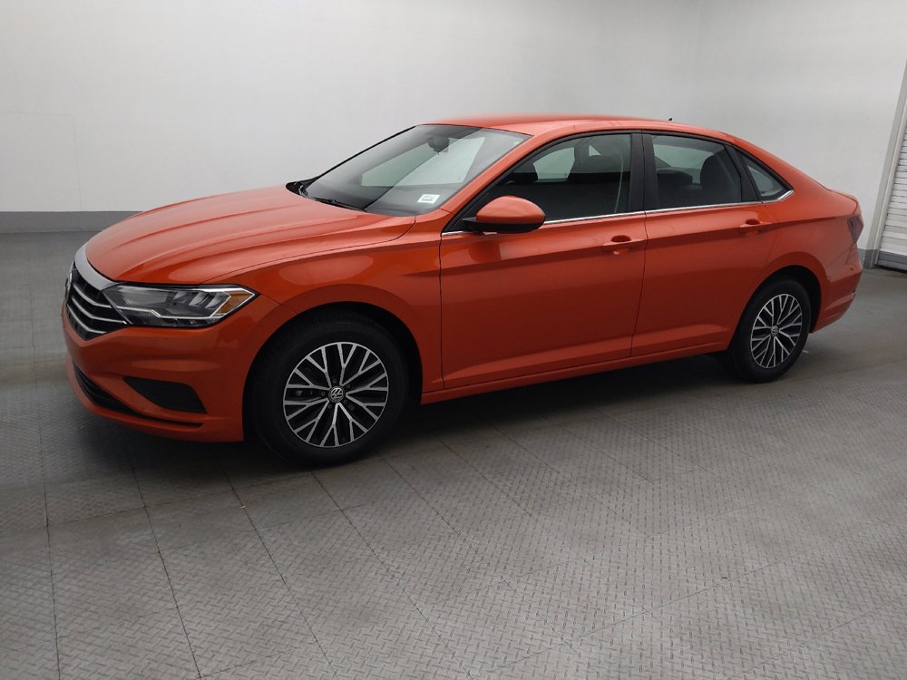 Used 2021 Volkswagen Jetta SE FWD image 2