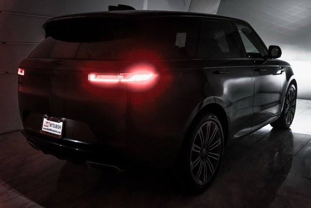 Used 2024 Land Rover Range Rover Sport Dynamic SE image 38