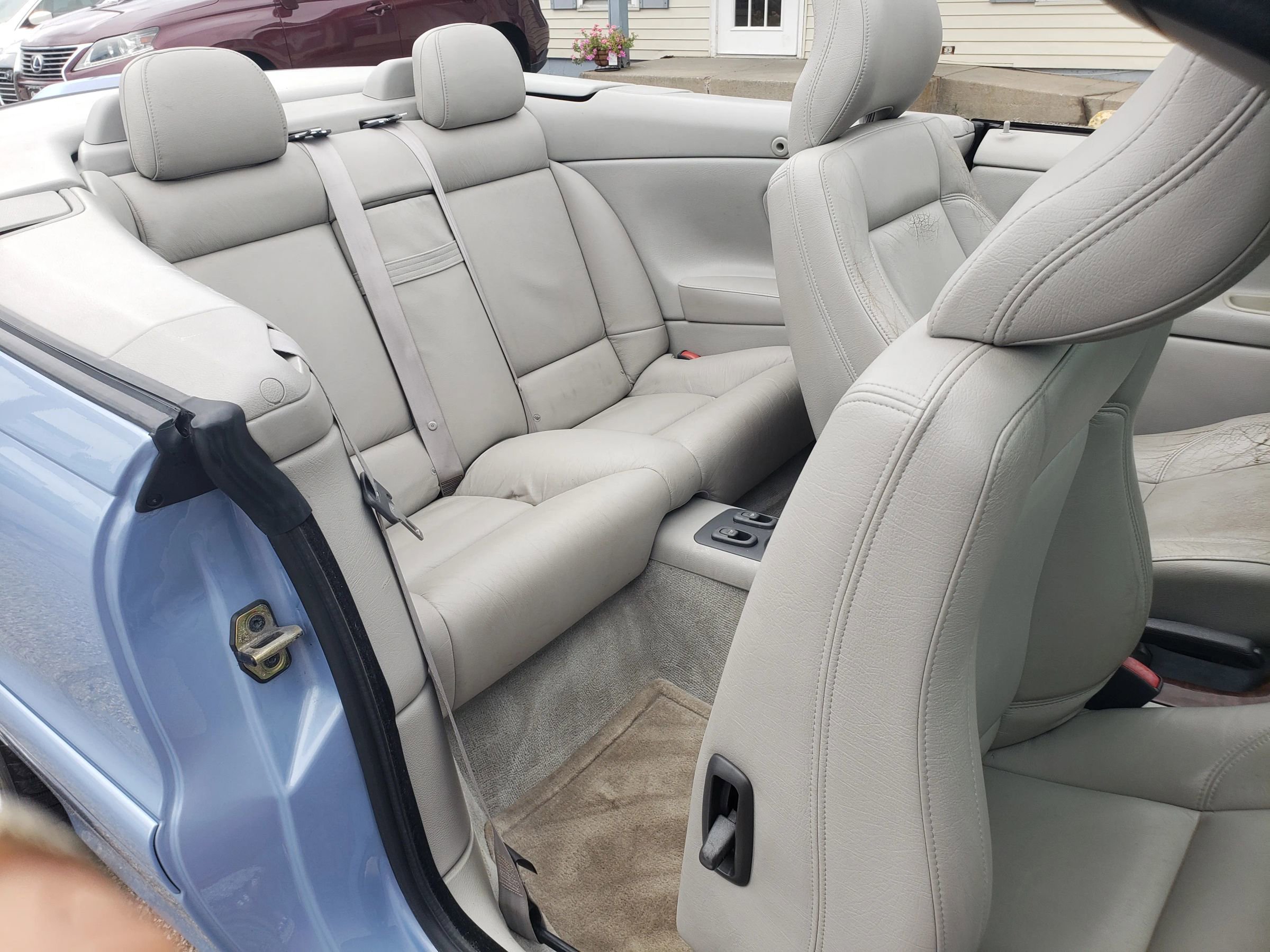 Used 2004 Volvo C70 HT image 17