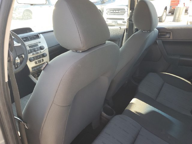 Used 2008 Ford Focus SES FWD image 14