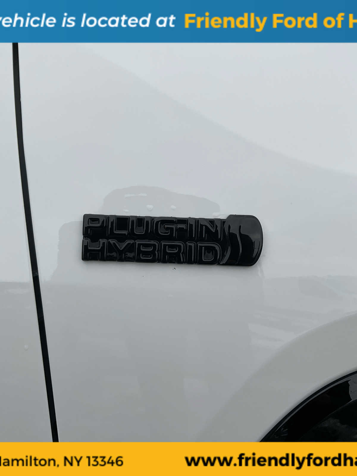 Used 2024 Toyota RAV4 SE w/ Weather & Moonroof Package image 19